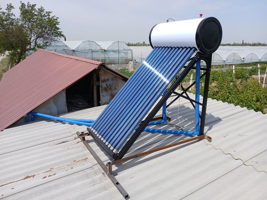Quyosh suv isitgich oʻrnatish/Солнечный водонагревател установка