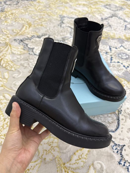 Аёллар этиги сотилади!