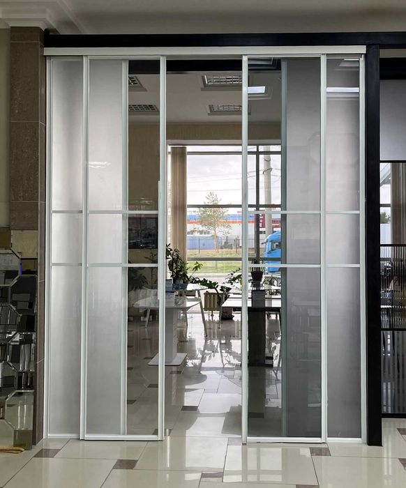 Перегородки межкомнатные из стекла