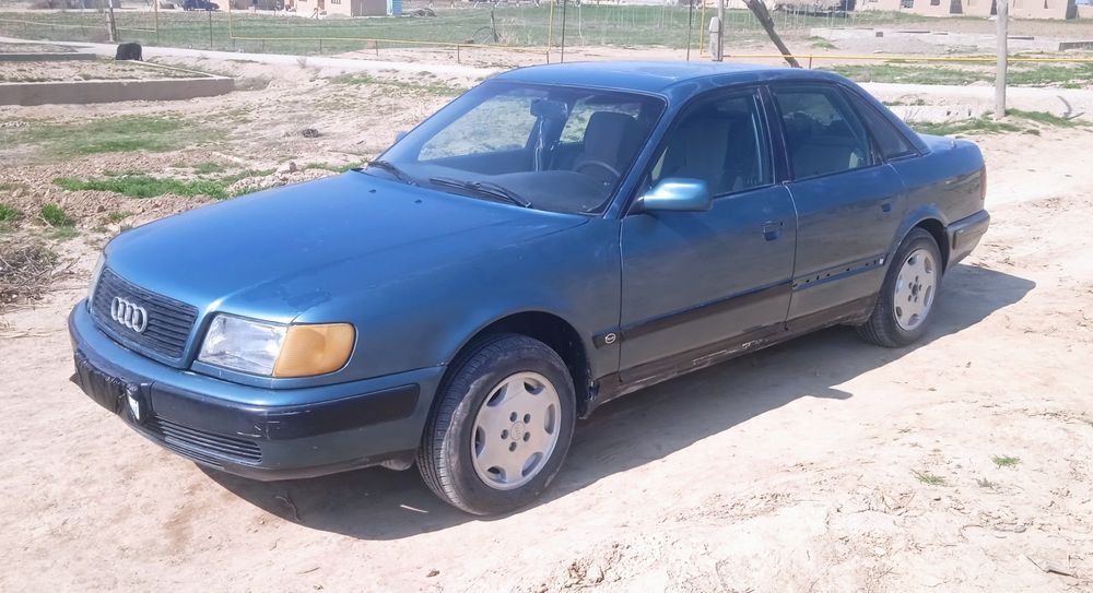 AUDI. 100. C 4.  1993 yil