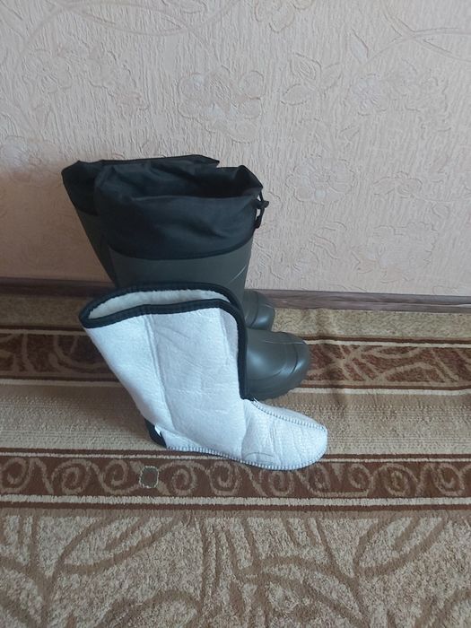 Продам мужские сапоги БАРС