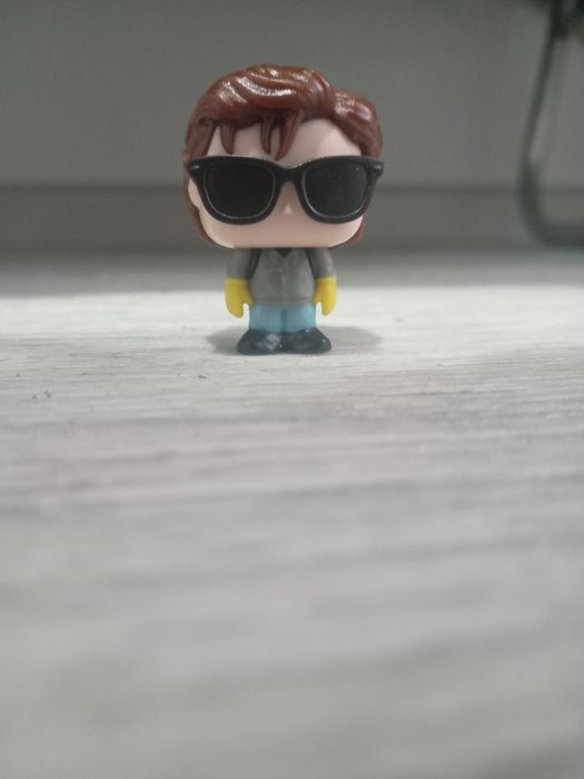 Это фигурки осд-очень странные дела