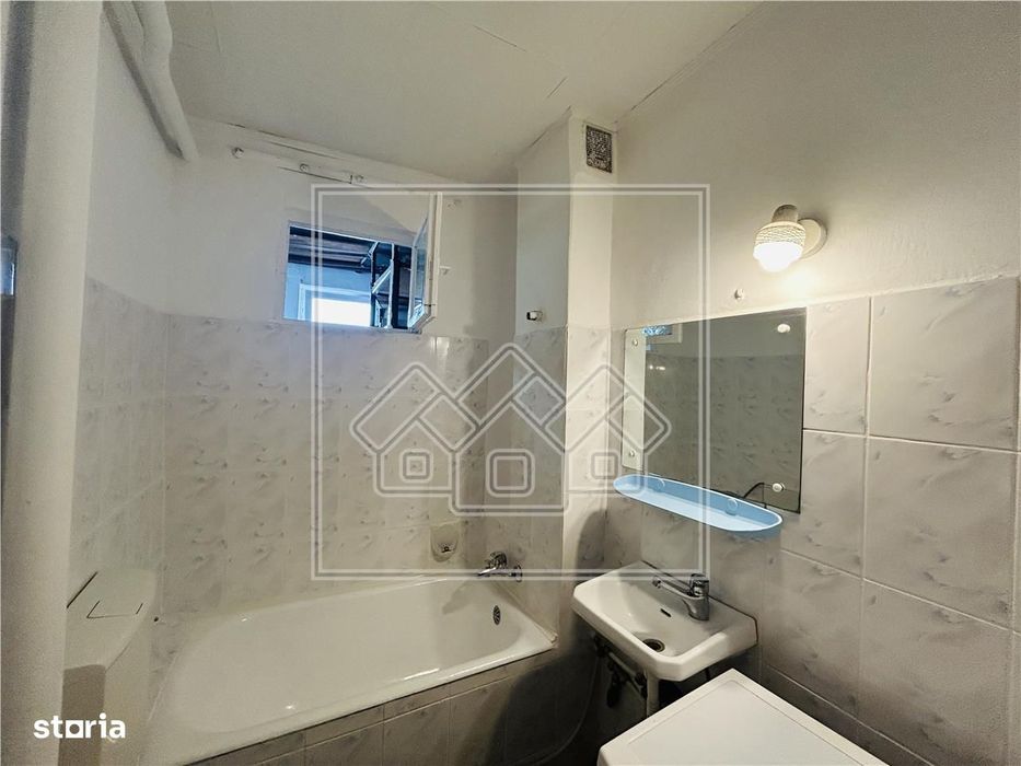 Apartament cu 2 camere, 43 mp utili - Zona Tiglari