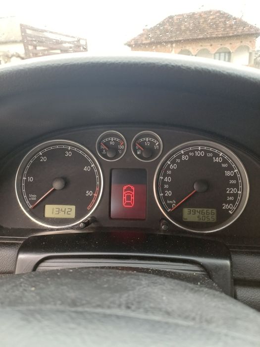 Vând sau schimb Passat B5.5 cu ceva mai mic