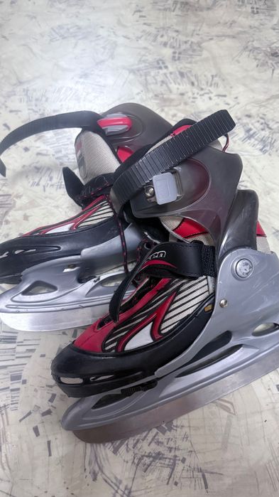 Куртки, коньки.  (Зима, Деми)