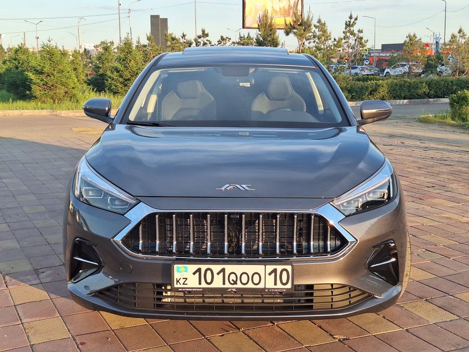 JAC J7 новый автомобиль