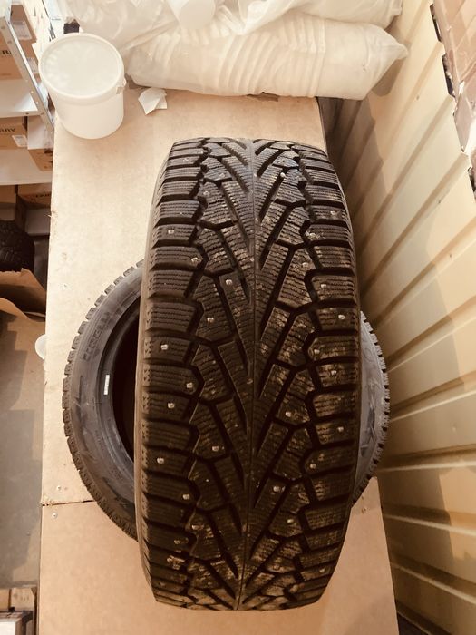 Шины зимние продам