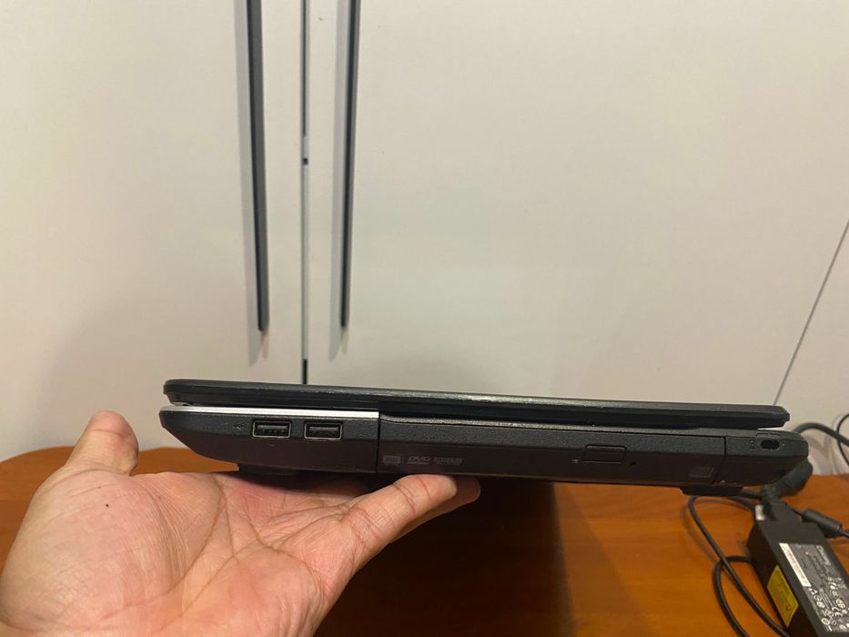 Acer Packard Bell intel i5/Nvidia GeForce