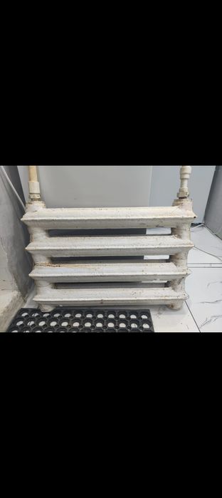 Продам чугунные батареи