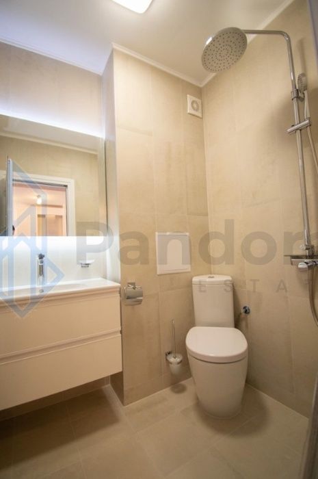 Дава се под наем Двустаен апартамент в София, Център - 48 кв.м за 558.45 € - Снимка #6