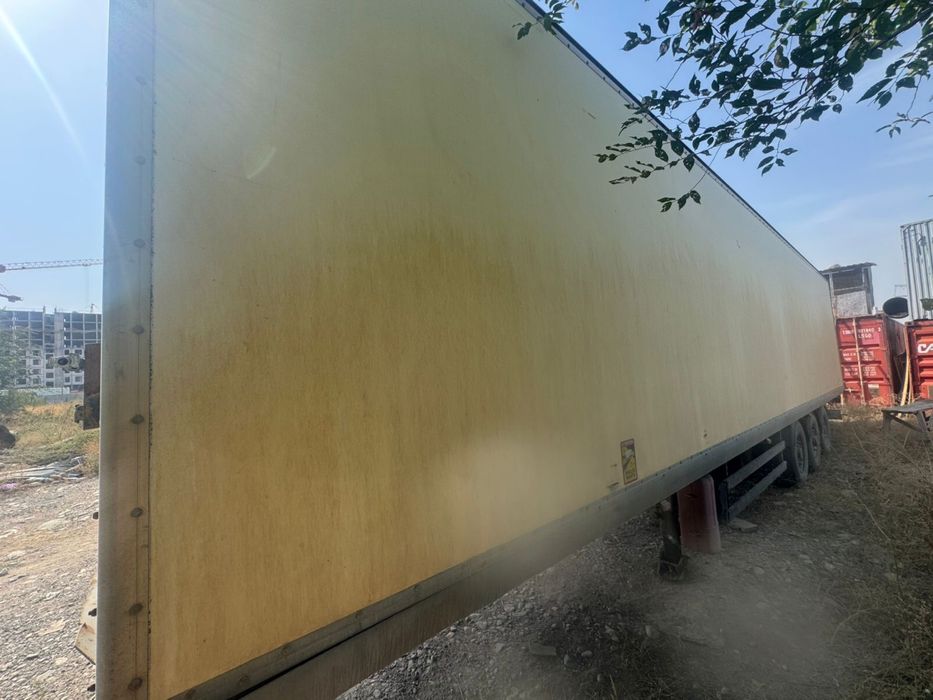 Прицеп термобудка 13.6