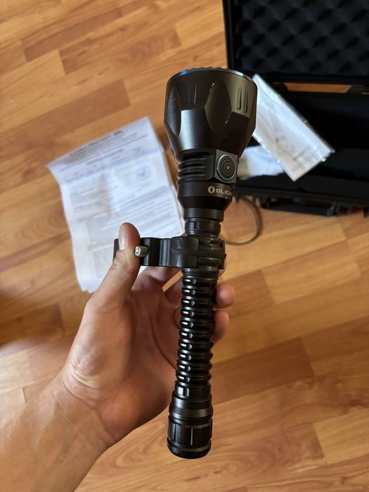 Lanternă Olight Javelot Pro