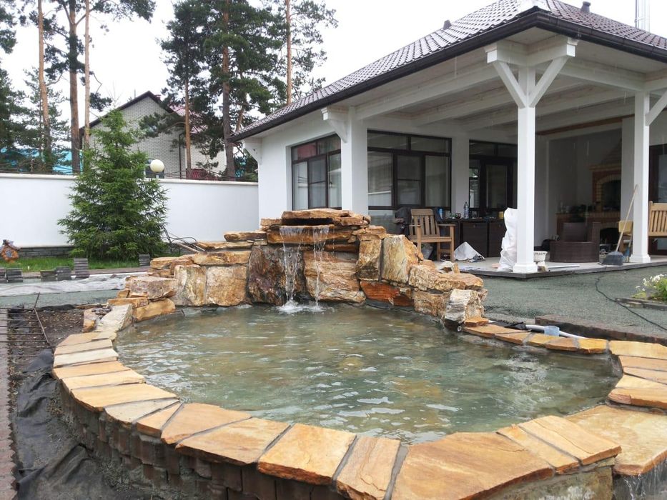 Водопады каскады пруды