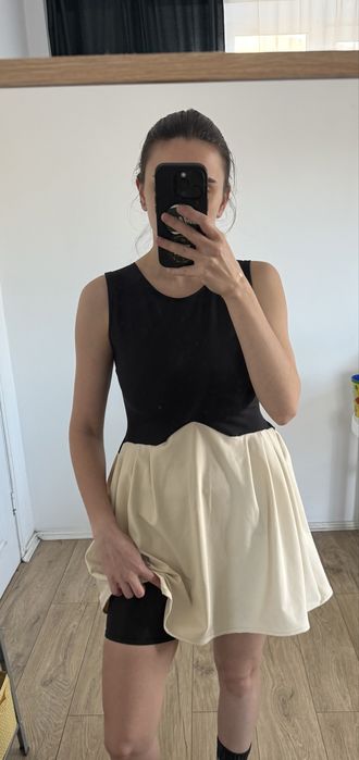 Rochie sport cu colanti