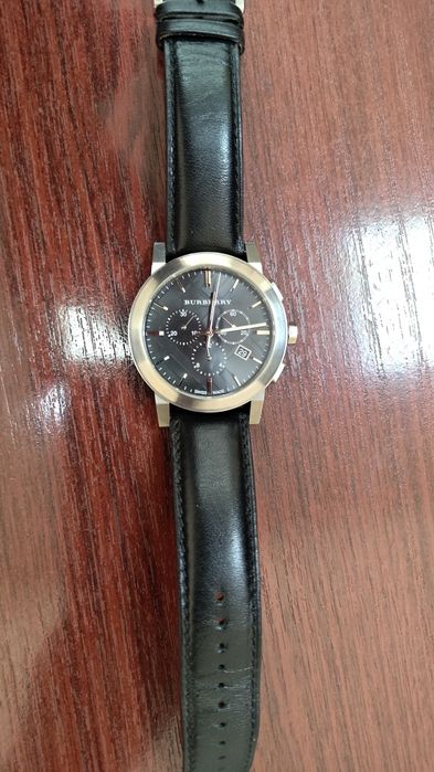 Продам часы BURBERRY BU9356