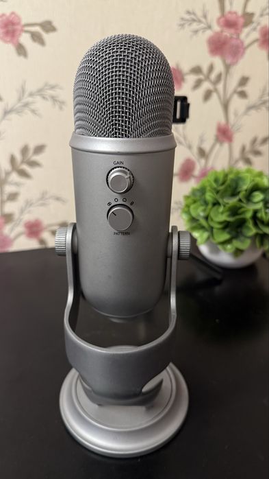 Микрафон Blue Yeti для АСМР