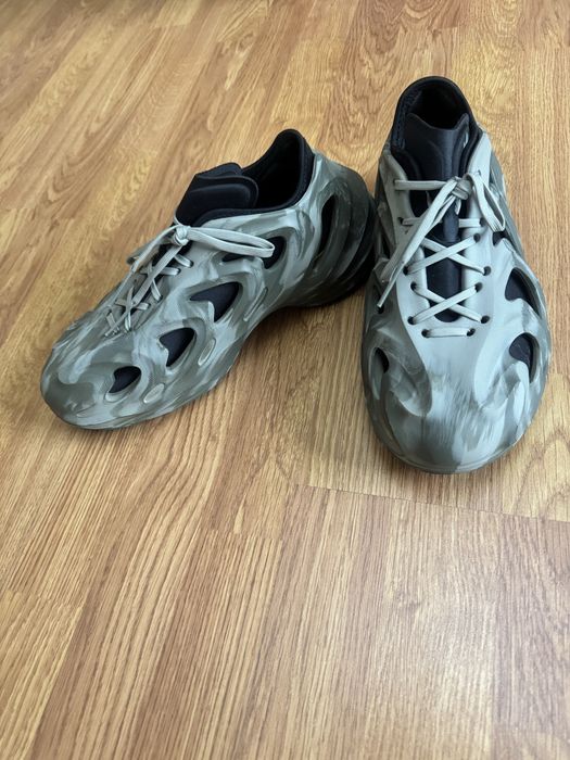 Кроссовки adidas оригинал