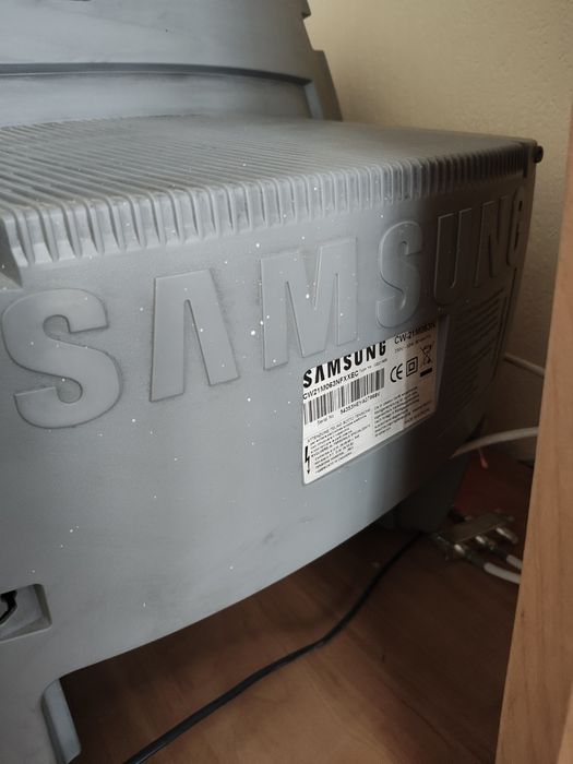Телевизор Samsung работещ