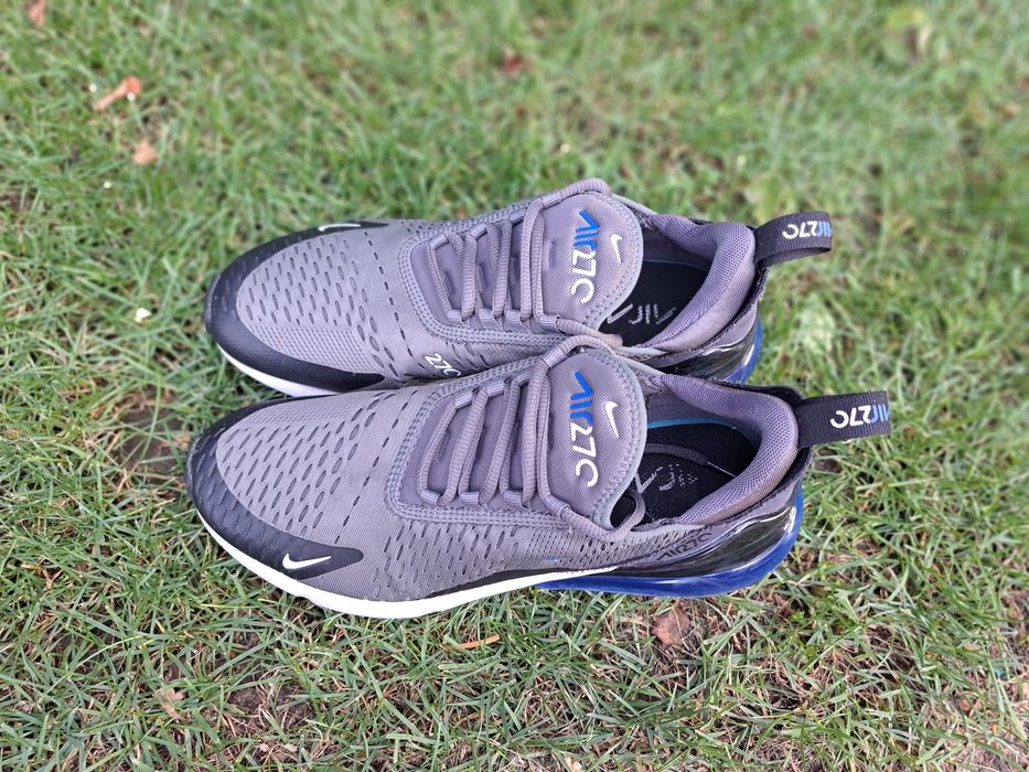 Adidasi nike airmax270