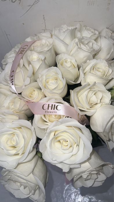 Белые розы,свежие, красивые, 35шт