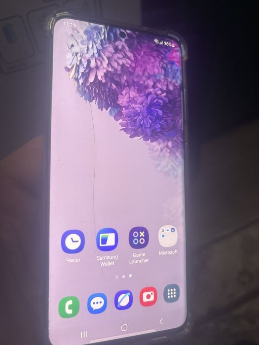 Samsung s20 в хорошем состояний