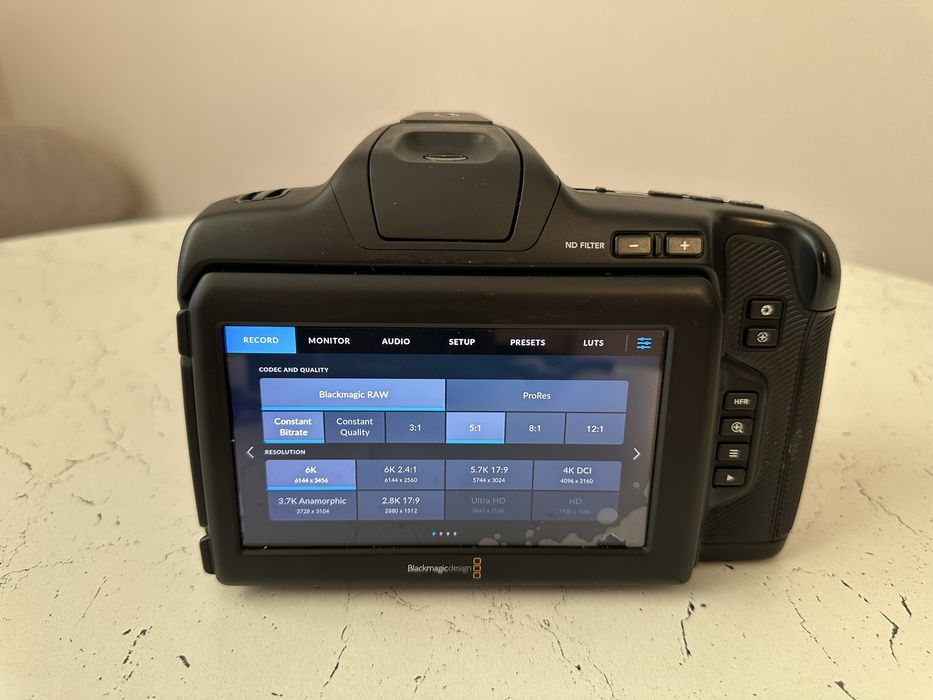 Blackmagic Pocket Cinema Camera 6K Pro