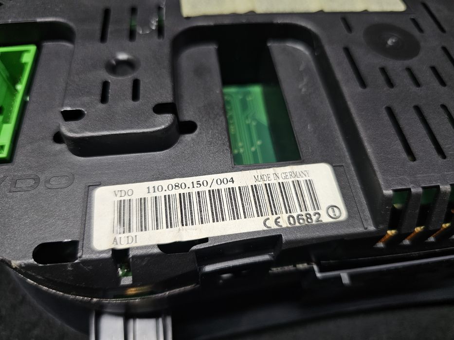 Ceasuri de bord Audi A2 1.4benzina AUA