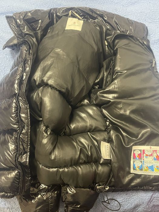 Geaca Moncler cod nfc functionabil perfect