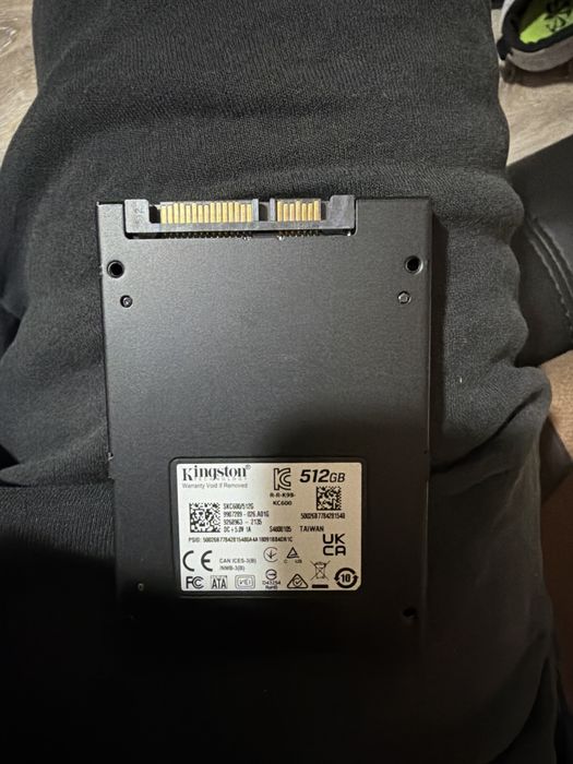 set SSD SATA – Kingston + ADATA – 1.2TB total – 100% health