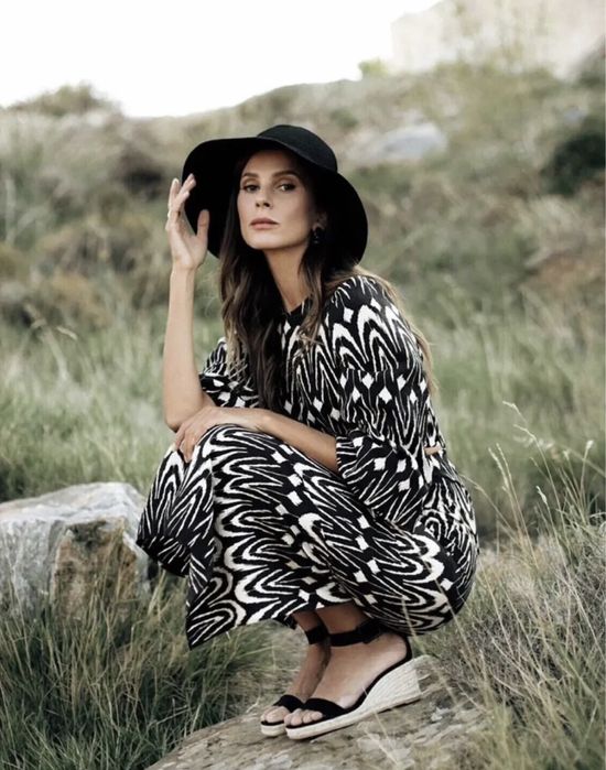 Рокля Zara в черно и бяло