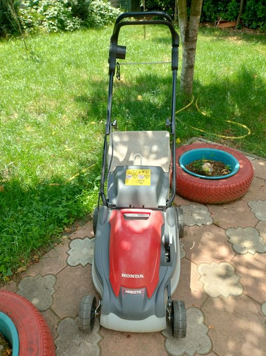 Masini de tuns iarba Gardenia,Honda