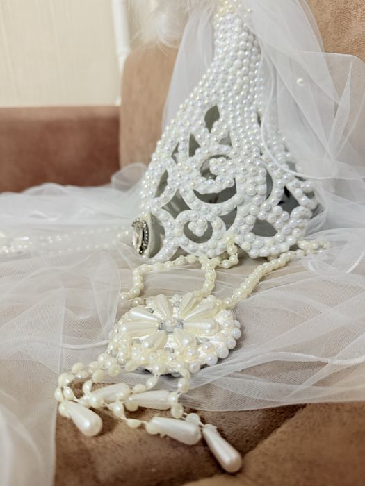 Саукеле ручной работы