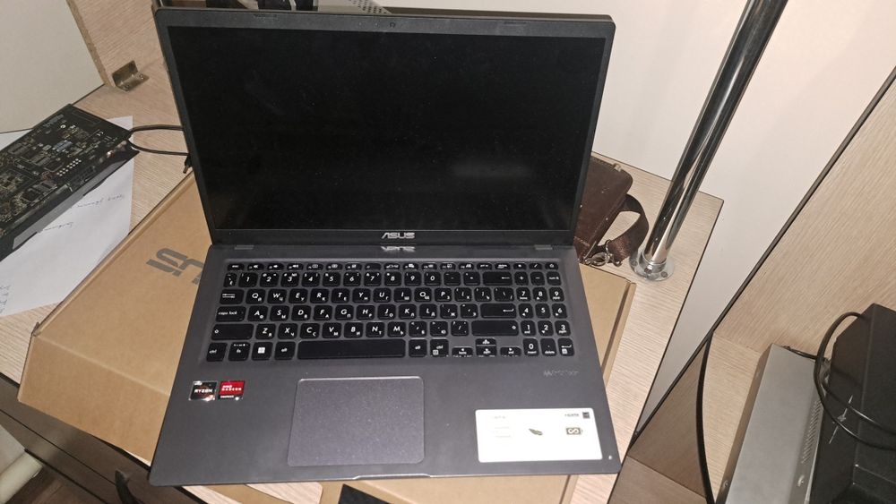 ASUS VivoBook 15 D515DA