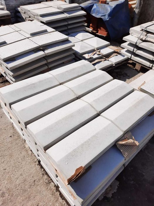 Capace pentru gard și stâlp finisate - PROMOTIE la palet !