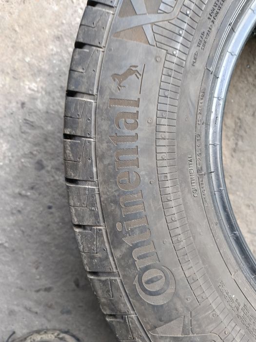 Летни Бусови -2023г./46с.-16цола-235/65-1бр.-190лв."CONTINENTAL"