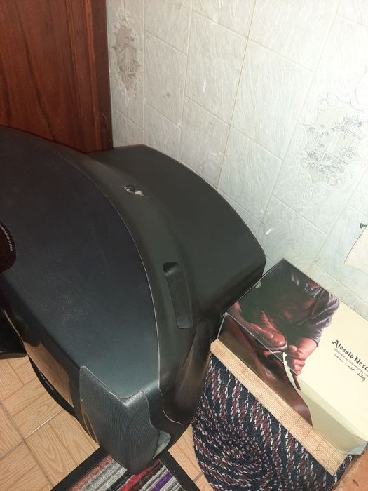 Телевизор LG золотой глаз