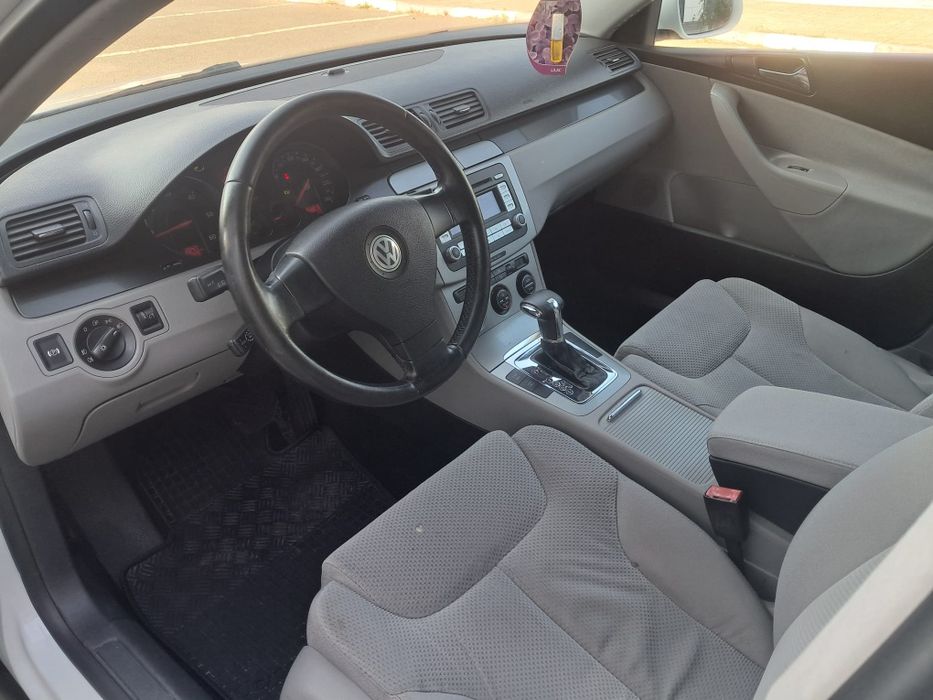 VOlkswagen passat Model  B6 Higline 2.0 TDI 140cp  Transmisie Automat Dsg 6+1  V/M  Sport an 2008
