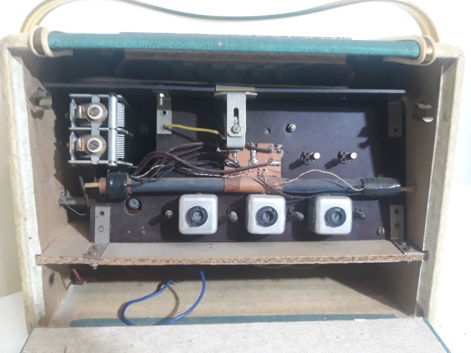 Aparat de radio vechi, de colectie