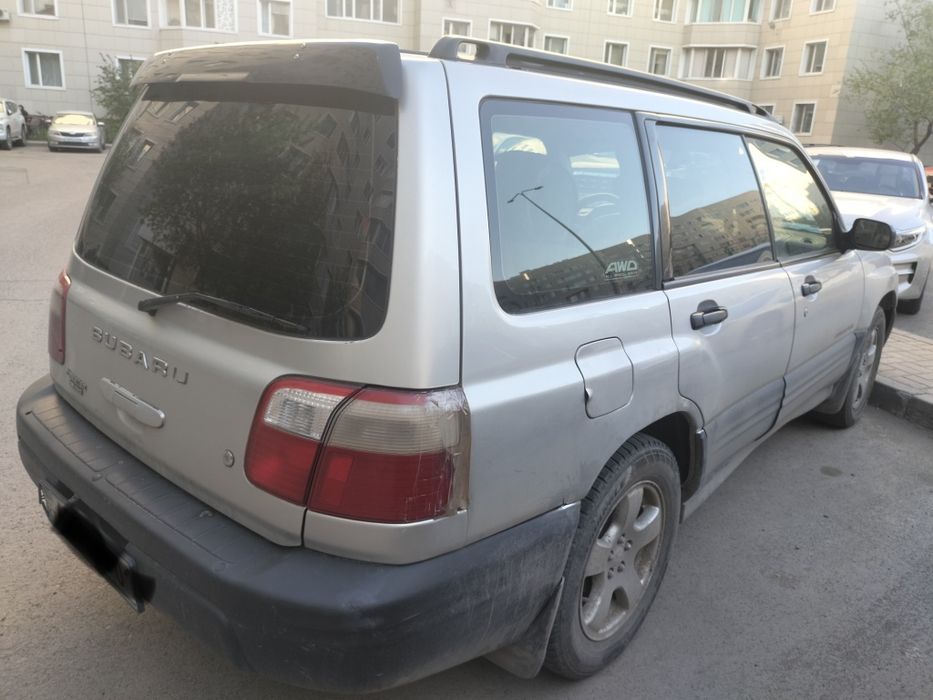 Продам автомашину кроссовер Субару форестор