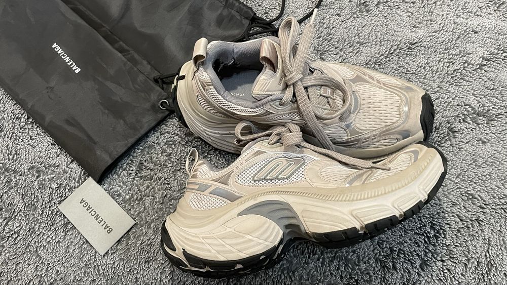 Sneakers Balenciaga 6XL bej, mărimea 40