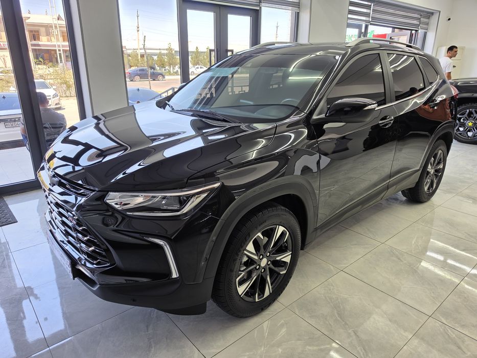 Tracker 2025 premier propan