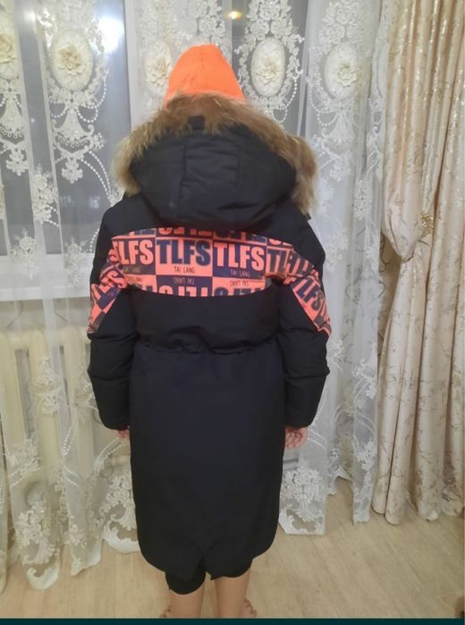 Продаю зимный пуховик
