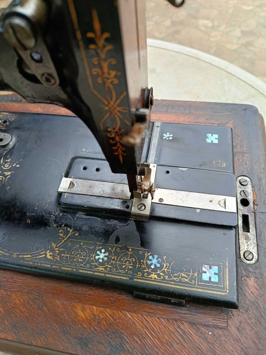 Стара немска шевна машна