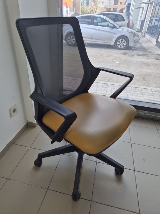 Кресло офисное срочно