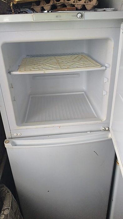 Продам холодильник в хорошем рабочем состоянии