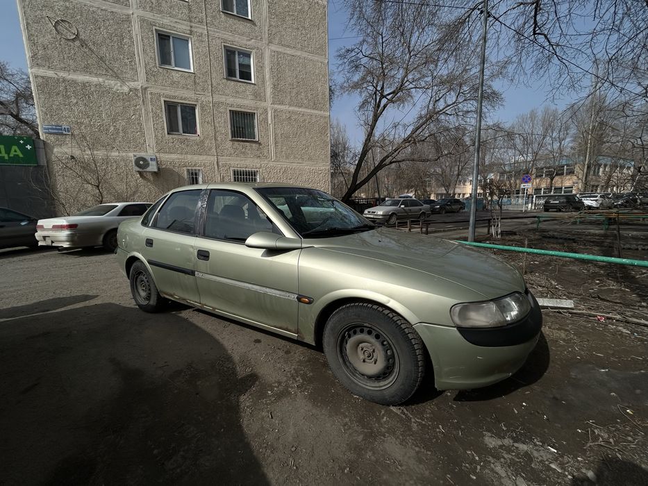 Продам машину Опель