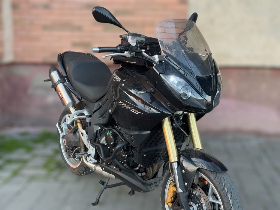 Vând Triumph Tiger 1050cc 2008