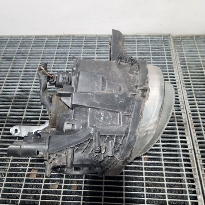 Far Stanga Nissan Juke 2010 - 2014 SUV 4 Usi (1507) Fara xenon JOS