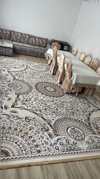 Ковер б/у 3,5-5 размер