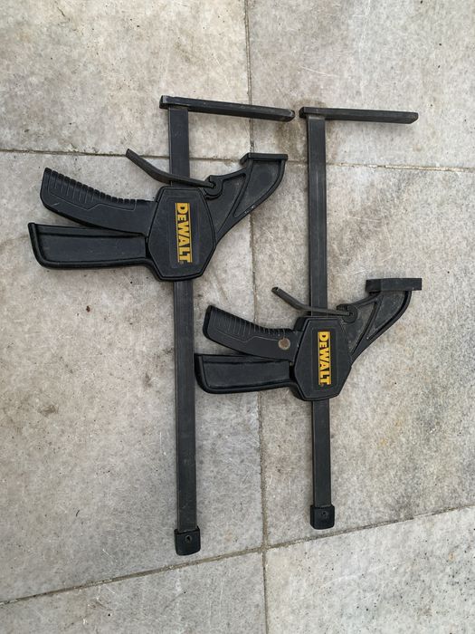 DeWALT / дърводелски стяги 2 бр.